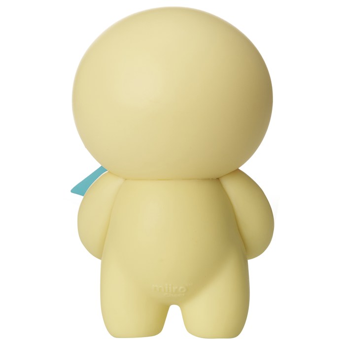 Cheer figure — back view